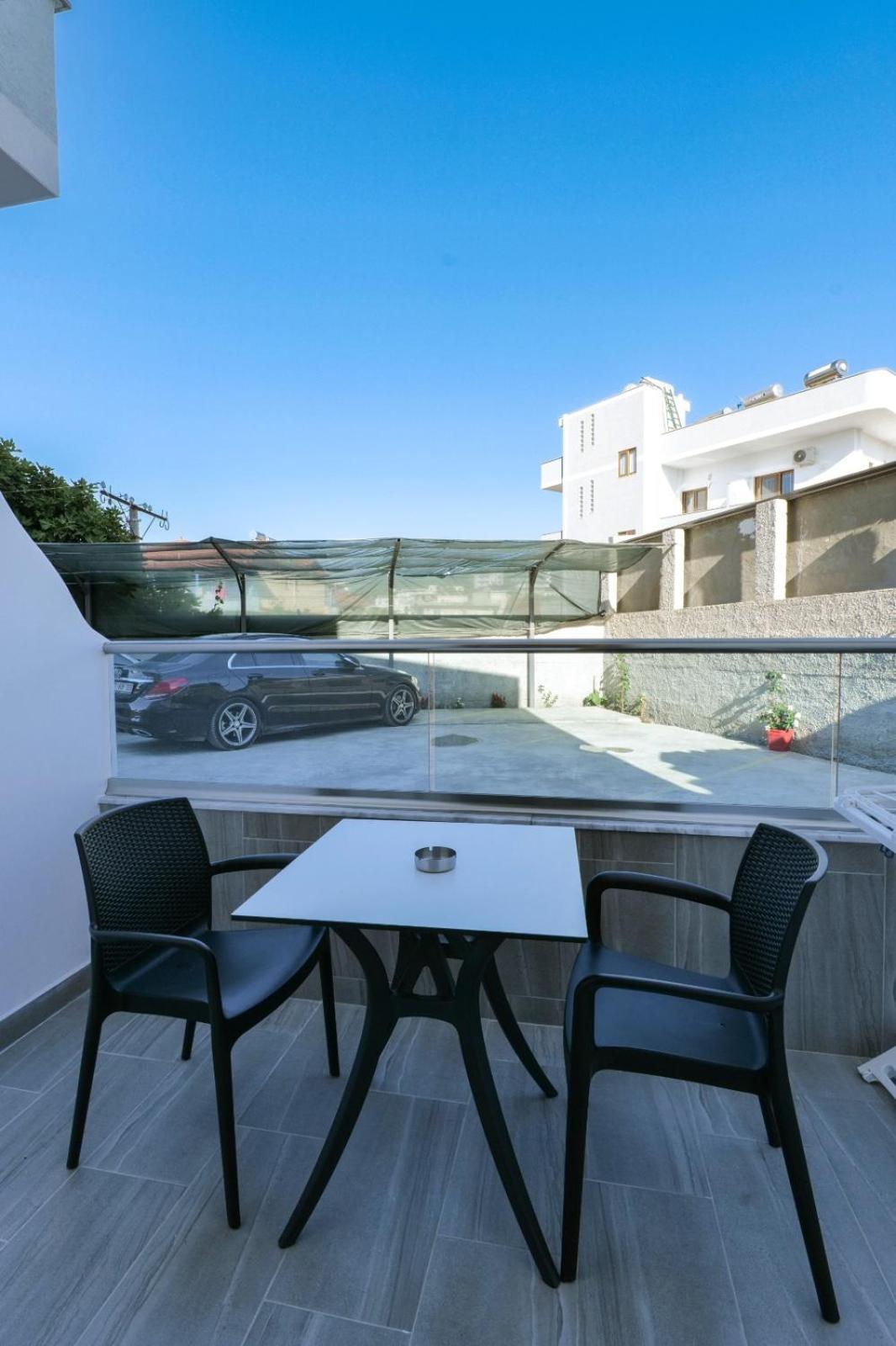 Vila Enxhi Ksamil Exterior foto